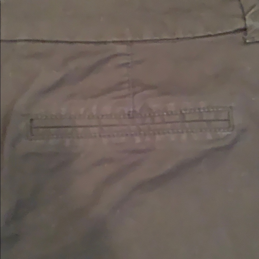 Old Navy Everyday Short - Picture 3 of 7